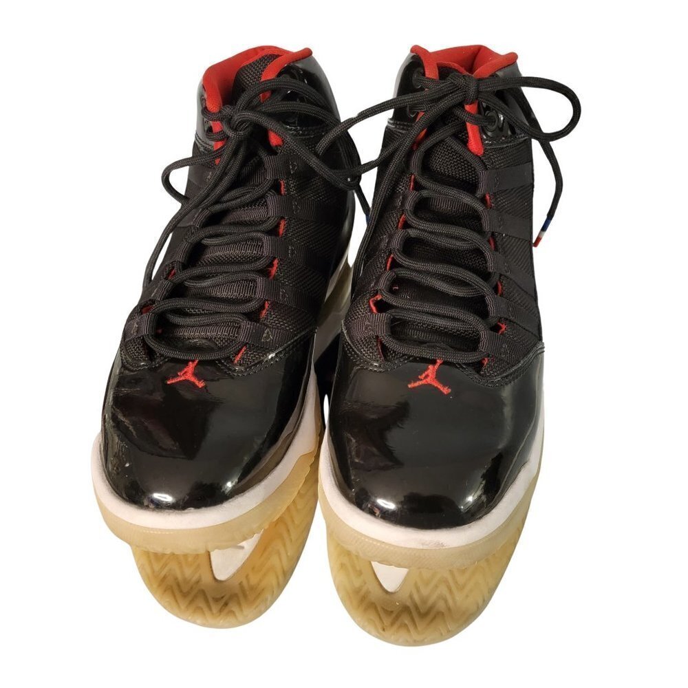 Nike Air Jordan Max Aura Sneakers Jumpers 2019 Black Red Youth CT1504-001